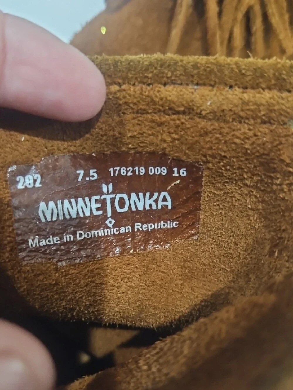Minnetonka Chestnut High Top Back Zip Boot size 7.5